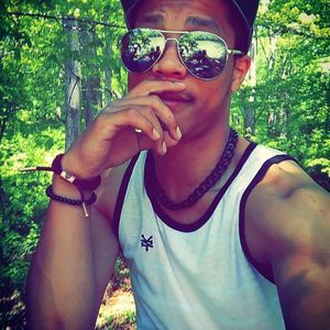 Meet your Posher, Deangelo